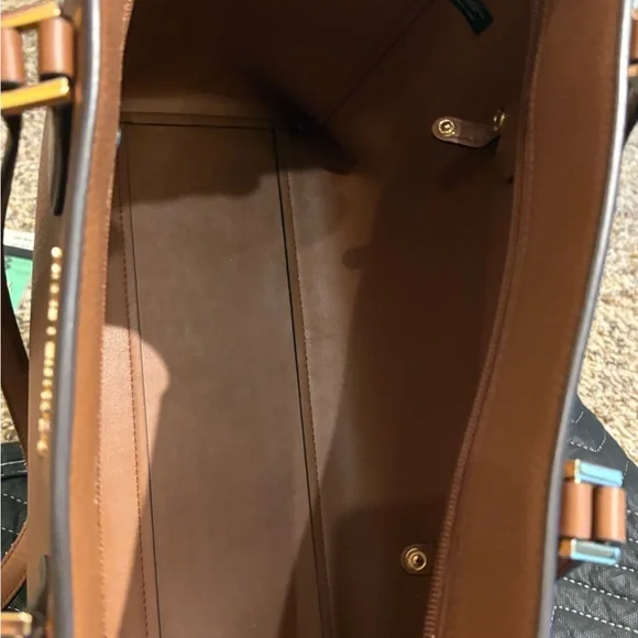 Michael Kors 3 in 1 Tote - Picture 5 of 16